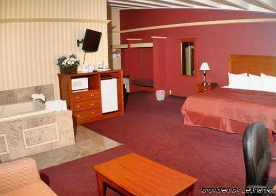 Hotel Quality & Kansas - I-70 East Independence