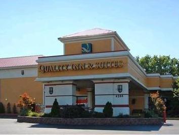 Hotel Quality & Kansas - I-70 East Independence